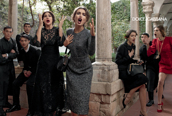 dolce-and-gabbana-fall-winter-2014-women-campaign-photos-monica-bellucci-black-lace