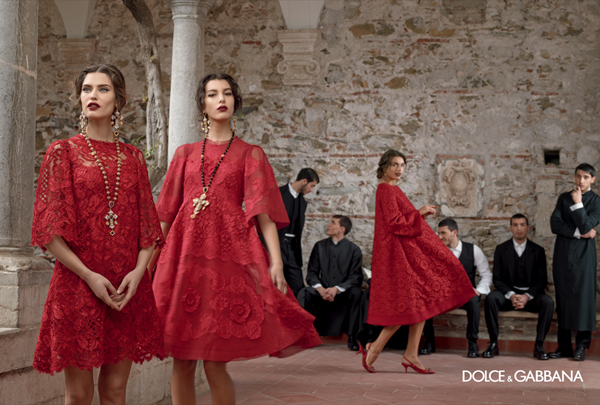 dolce-and-gabbana-fall-winter-2014-women-campaign-photos-red-dress