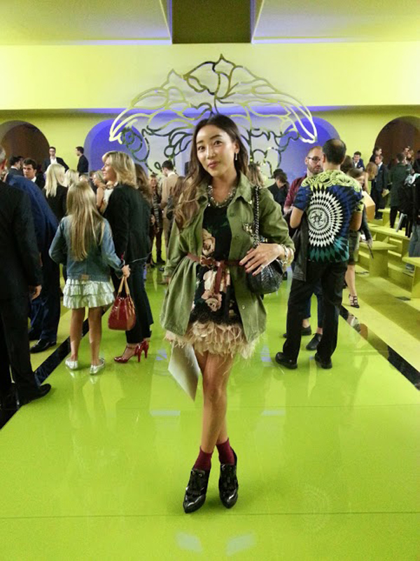 02-yuriAhn-theStylistme-My-birthday-celebrate -milan-fashion-week-versace-fashionshow